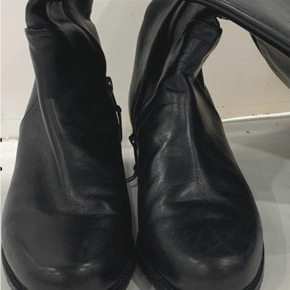 Stuart Weitzman Classic Leather Knee High Boots SZ 7 - Picture 7 of 16